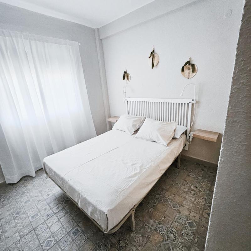 Apartamento En Нерха Екстериор снимка